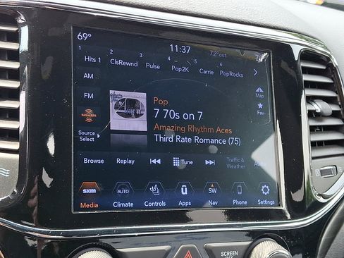 Used 2019 Jeep Grand Cherokee Altitude AWD/4WD image 29