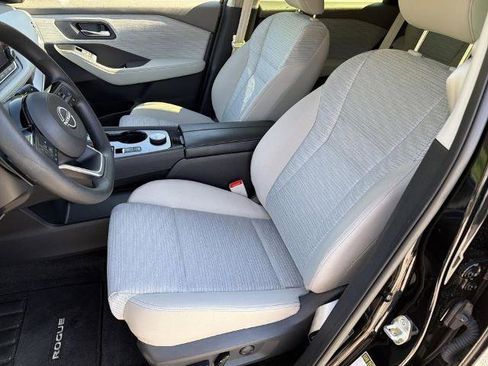 Certified 2023 Nissan Rogue SV AWD/4WD image 16