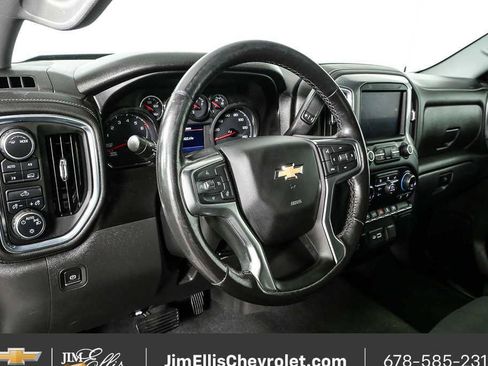 Certified 2021 Chevrolet Silverado 1500 LT AWD/4WD image 4