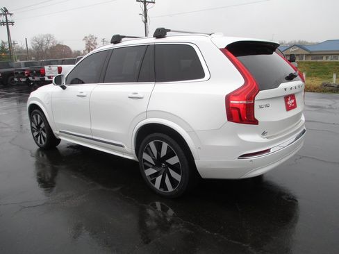 Used 2023 Volvo XC90 T8 Ultimate w/ Protection Package Premier image 7