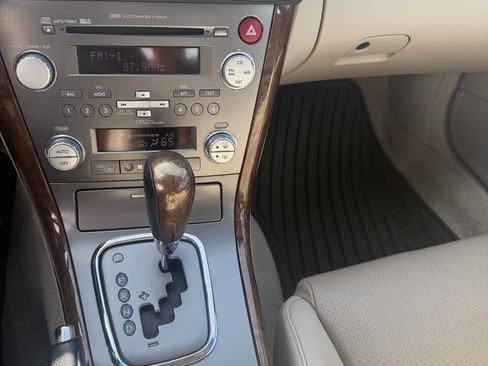 Used 2007 Subaru Outback 3.0R L.L. Bean AWD/4WD image 16