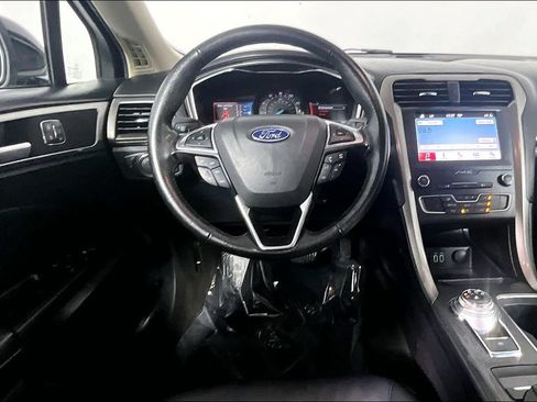 Used 2019 Ford Fusion SEL FWD image 14