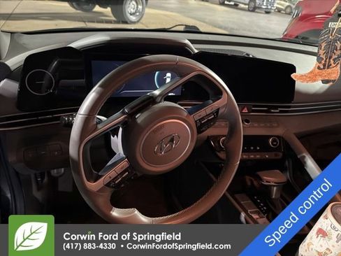 Used 2023 Hyundai Elantra SEL w/ Convenience Package image 15