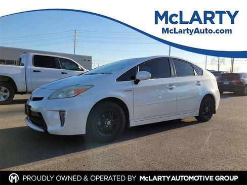 Used 2014 Toyota Prius Four image 1