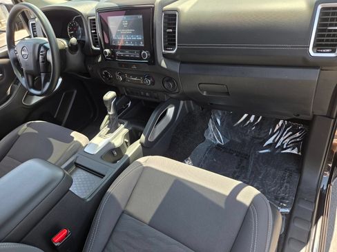 Used 2023 Nissan Frontier SV w/ Tow Package AWD/4WD image 16