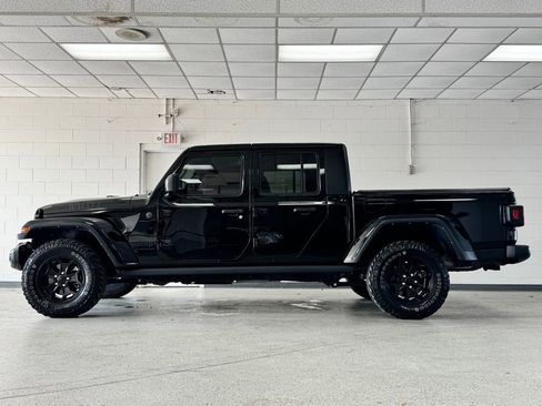 Used 2022 Jeep Gladiator Sport AWD/4WD image 4