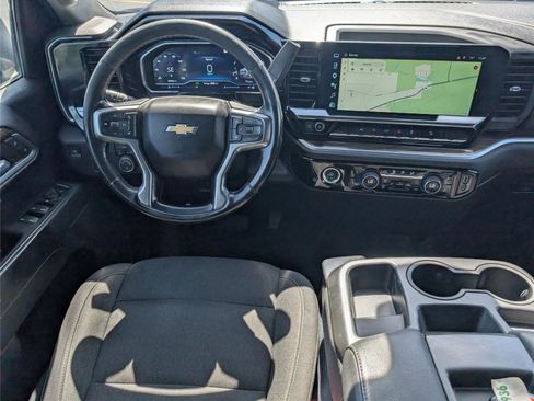 Used 2022 Chevrolet Silverado 1500 LT w/ Z71 Off-Road Package AWD/4WD image 31