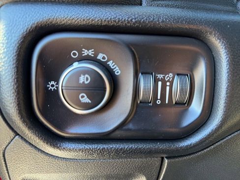 Used 2019 RAM 1500 Laramie image 52