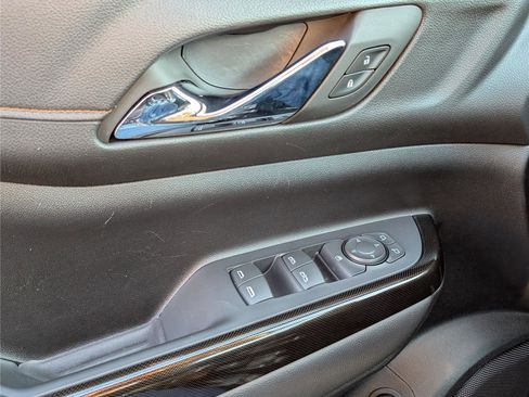 Used 2023 GMC Acadia AT4 image 22