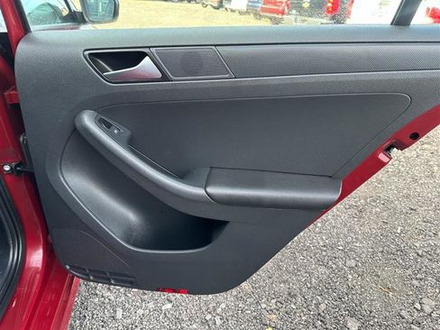 Used 2016 Volkswagen Jetta S image 17