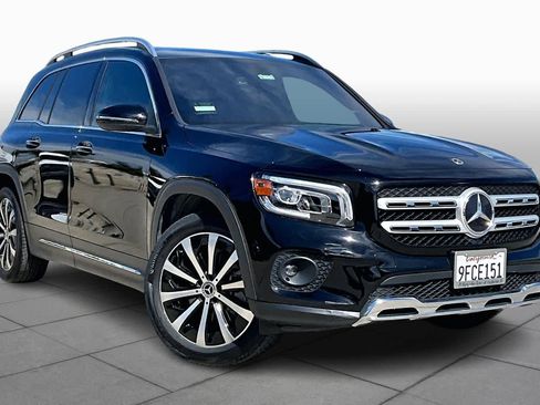 Used 2023 Mercedes-Benz GLB 250 image 2