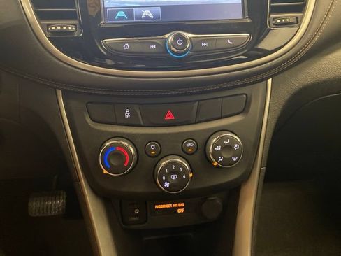 Used 2017 Chevrolet Trax LS AWD/4WD image 12