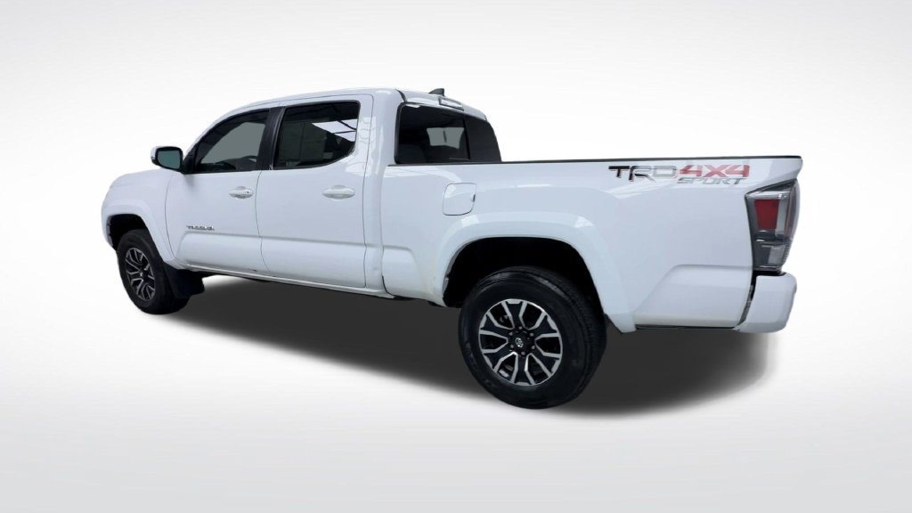 Certified 2022 Toyota Tacoma TRD Sport w/ Technology Package AWD/4WD image 7