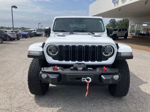 Used 2024 Jeep Wrangler Rubicon AWD/4WD image 2