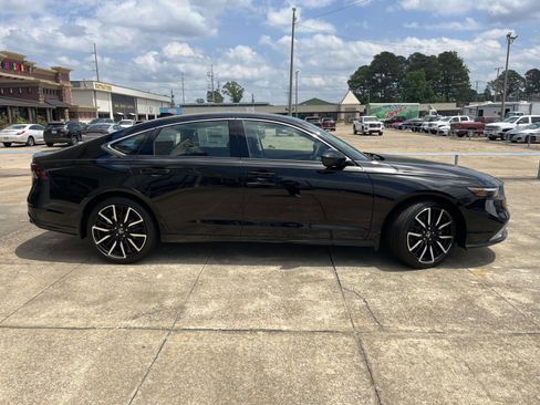 New 2026 Honda Accord Touring image 3
