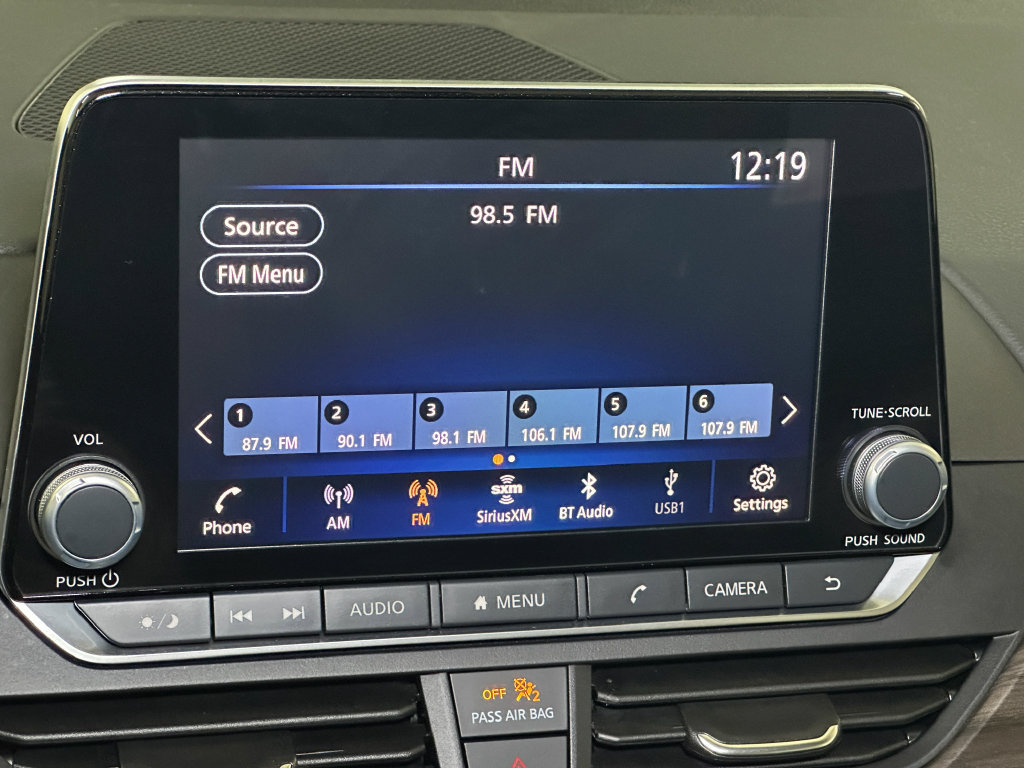 Used 2025 Nissan Altima 2.5 SV AWD/4WD image 32