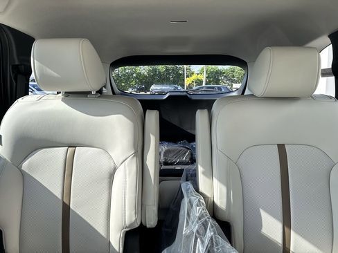 New 2026 MAZDA CX-90 3.3 Turbo w/ Premium Plus Pkg image 19