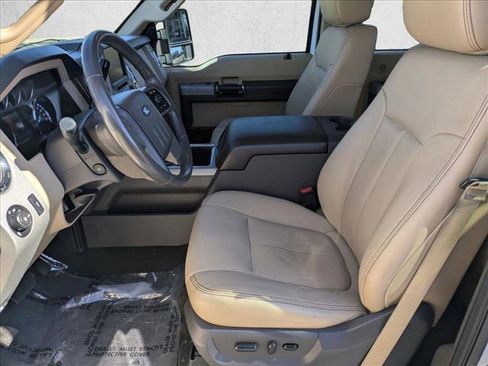 Used 2015 Ford F250 Lariat w/ Chrome Package image 15