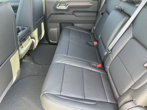 New 2026 GMC Sierra 2500 Denali w/ Technology Package AWD/4WD image 25