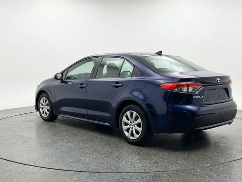 Used 2025 Toyota Corolla LE image 6