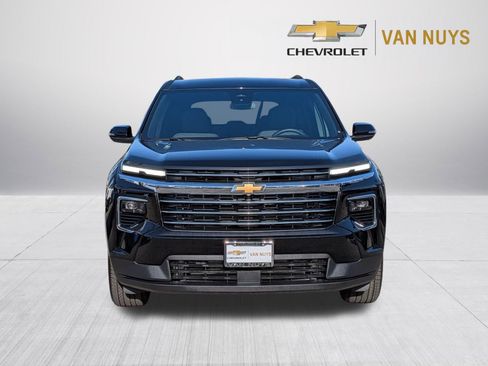 Used 2026 Chevrolet Traverse LT w/ LPO, Floor Liner Package FWD image 2