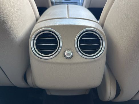 Used 2021 Mercedes-Benz GLC 300 image 59