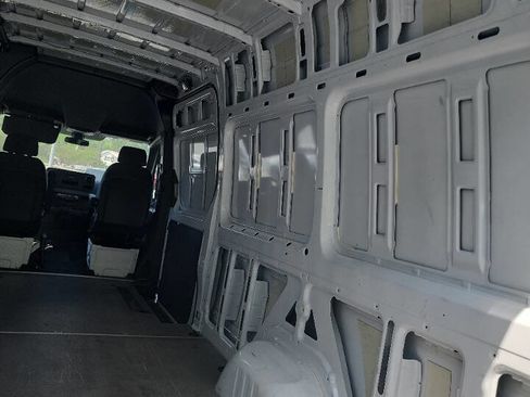 Used 2022 Mercedes-Benz Sprinter 2500 image 9
