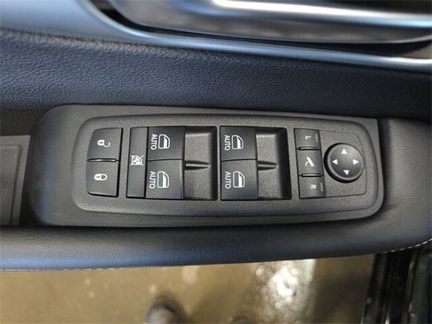 New 2026 Chrysler Pacifica Limited image 34