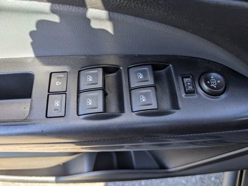 Used 2019 Chevrolet Colorado Z71 RWD image 18