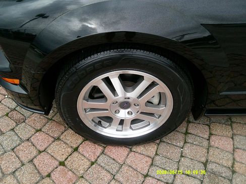 Used 2006 Ford Mustang GT RWD image 7