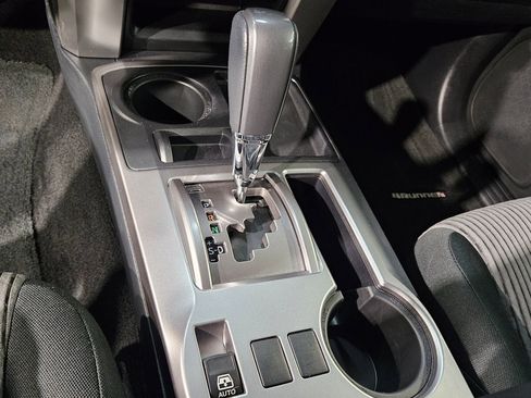 Used 2022 Toyota 4Runner SR5 RWD image 31