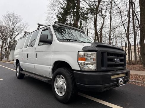 Used 2007 Ford E-350 and Econoline 350 XLT RWD image 4
