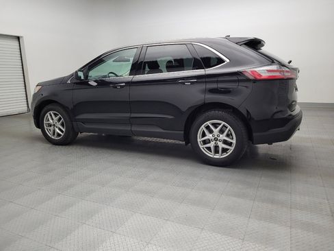 Used 2023 Ford Edge SEL w/ Convenience Package image 3