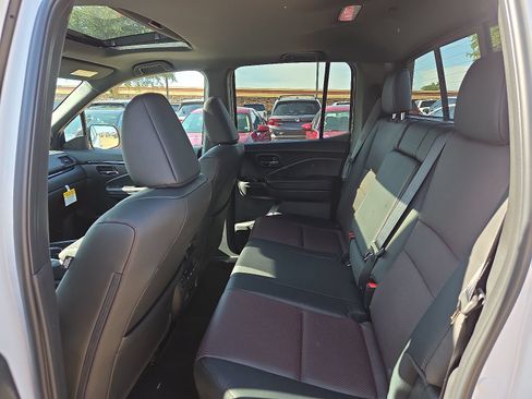 New 2026 Honda Ridgeline Black Edition image 8