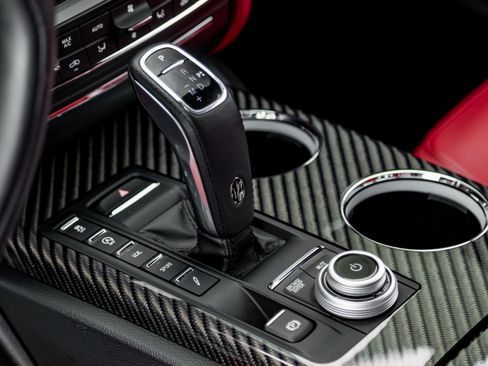 Used 2023 Maserati Quattroporte Modena image 18