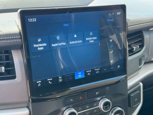 Used 2022 Ford Expedition XLT image 25