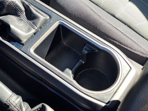 Used 2020 Toyota Tacoma TRD Off-Road w/ Technology Package image 28