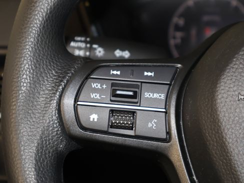 Certified 2024 Honda CR-V EX image 20