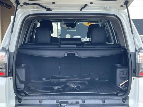 Used 2022 Toyota 4Runner TRD Off-Road Premium image 34