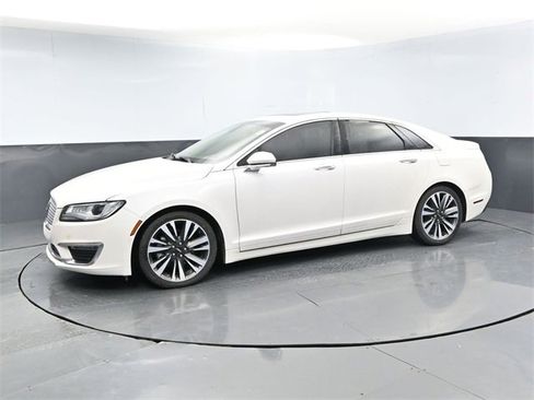 Used 2020 Lincoln MKZ Reserve w/ Elements Package image 2