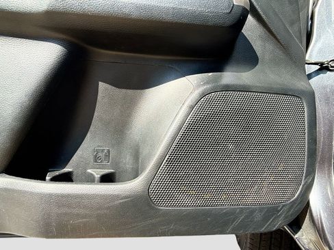 Used 2022 Toyota Tacoma SR5 w/ Technology Package AWD/4WD image 19