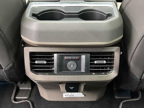 Used 2026 Ford F450 Platinum w/ Platinum Plus Package image 40