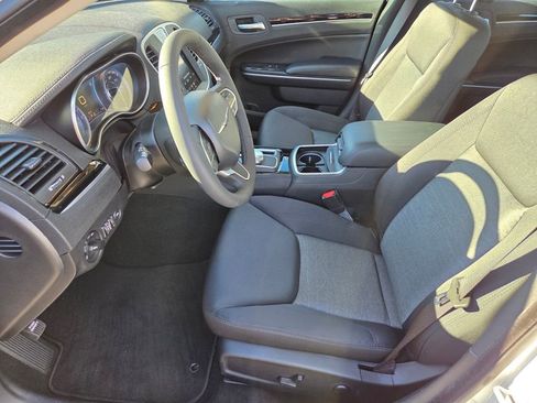 Used 2023 Chrysler 300 Touring w/ Safetytec Plus Group RWD image 12