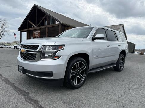 Used 2017 Chevrolet Tahoe LT image 2