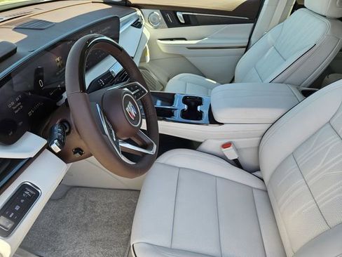 New 2026 Buick Enclave Avenir w/ Super Cruise Package FWD image 9