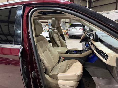 Used 2020 Lincoln Aviator Reserve w/ Equipment Group 201A AWD/4WD image 27