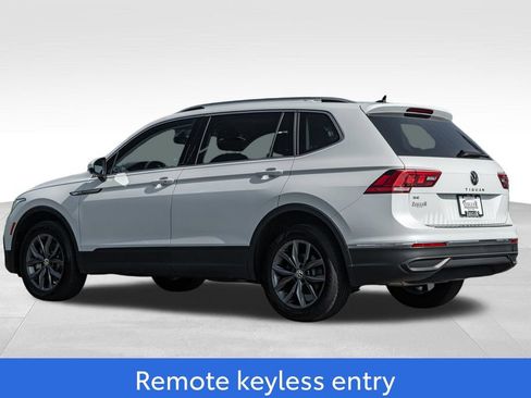 Used 2023 Volkswagen Tiguan SE FWD image 5