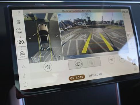 New 2026 Land Rover Range Rover SE image 19