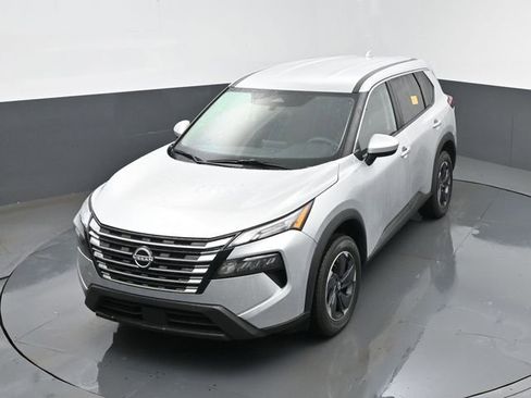 Used 2024 Nissan Rogue SV AWD/4WD image 20
