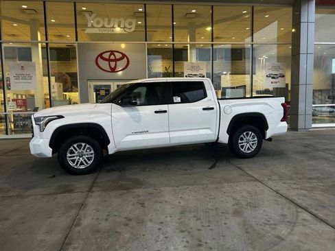 New 2025 Toyota Tundra SR5 w/ SR5 Convenience Package image 1